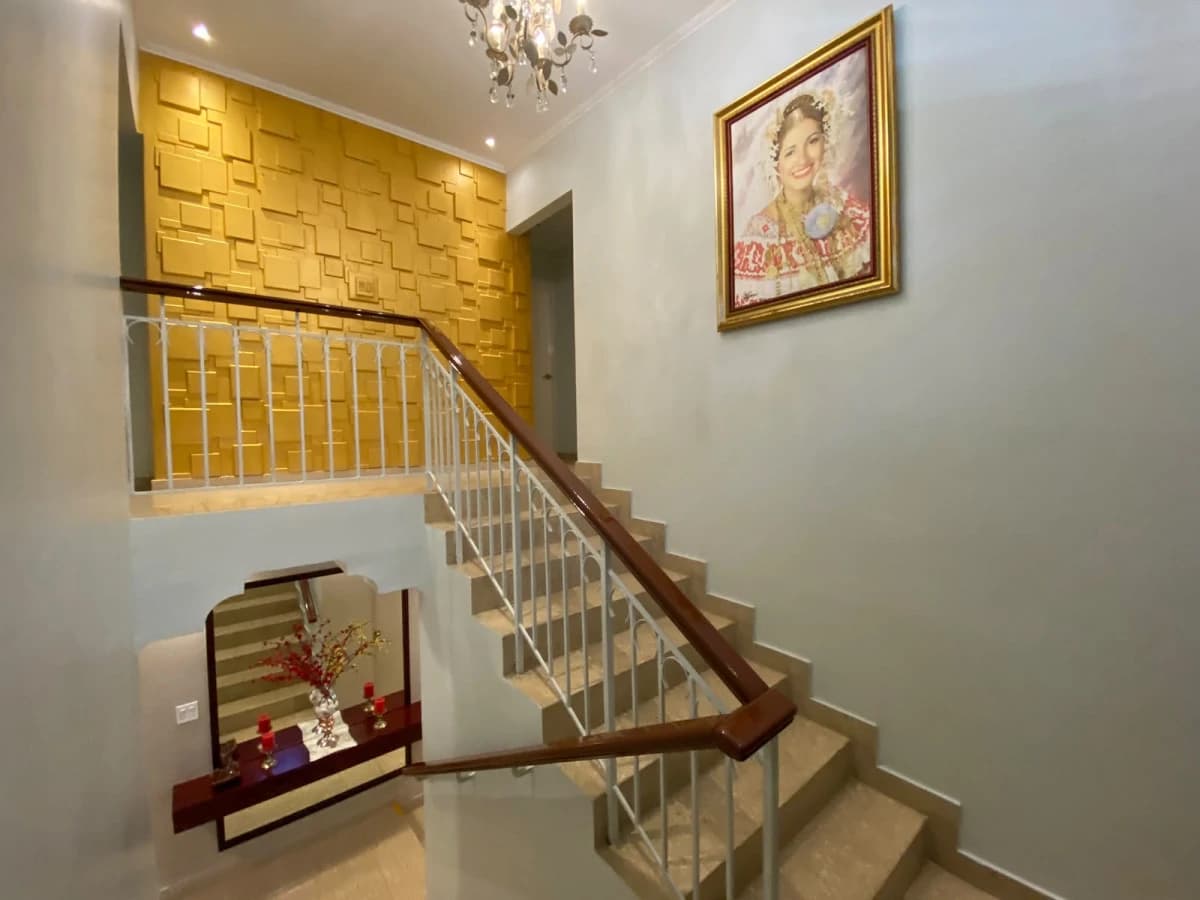 Family Home with a Pool and Jacuzzi. Just Bring Your Suitcases! - photo 14