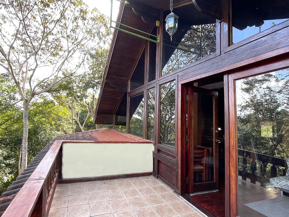 Amazing exotic-wood house 30 minutes from the city, now $285,000. - photo 23
