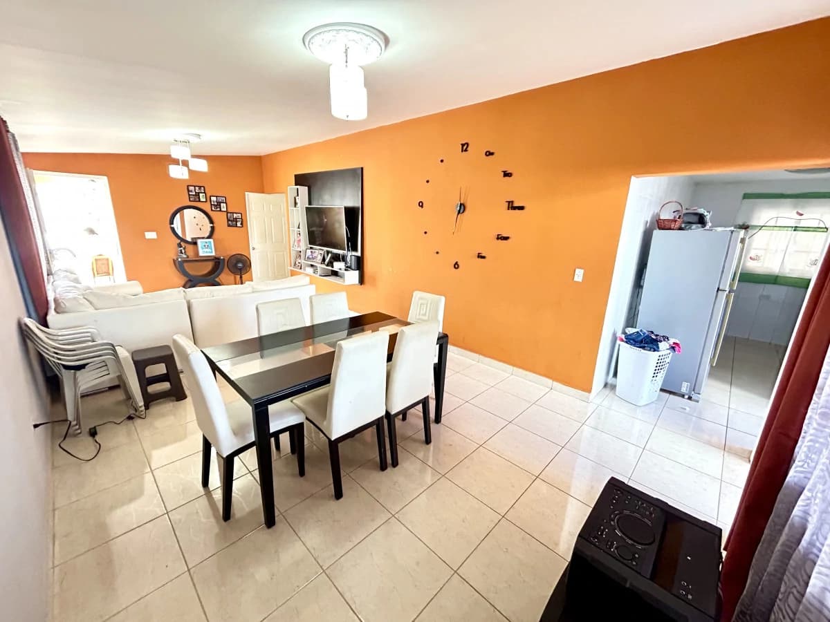 For sale in Colinas del Oeste in Arraijan - photo 3