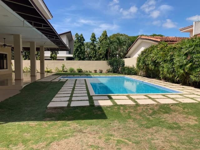 Four bedroom House in Toscana del Este with Solar Panels - photo 29