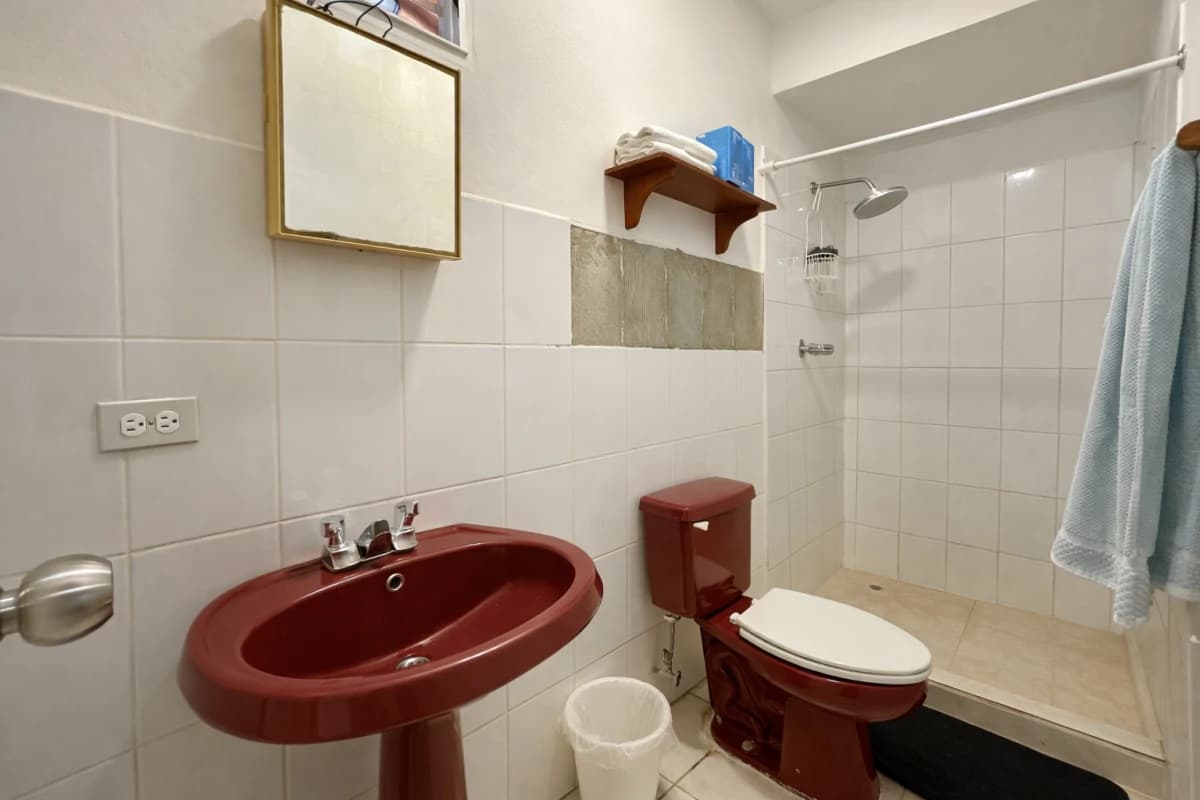 Brisas del Golf Home | 300 m², Prime Location - photo 14