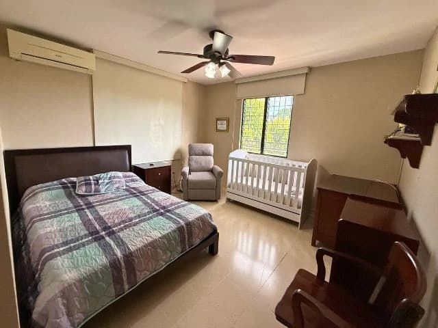 Dos Mares, Family Home with Large Garden and excellent price - photo 9