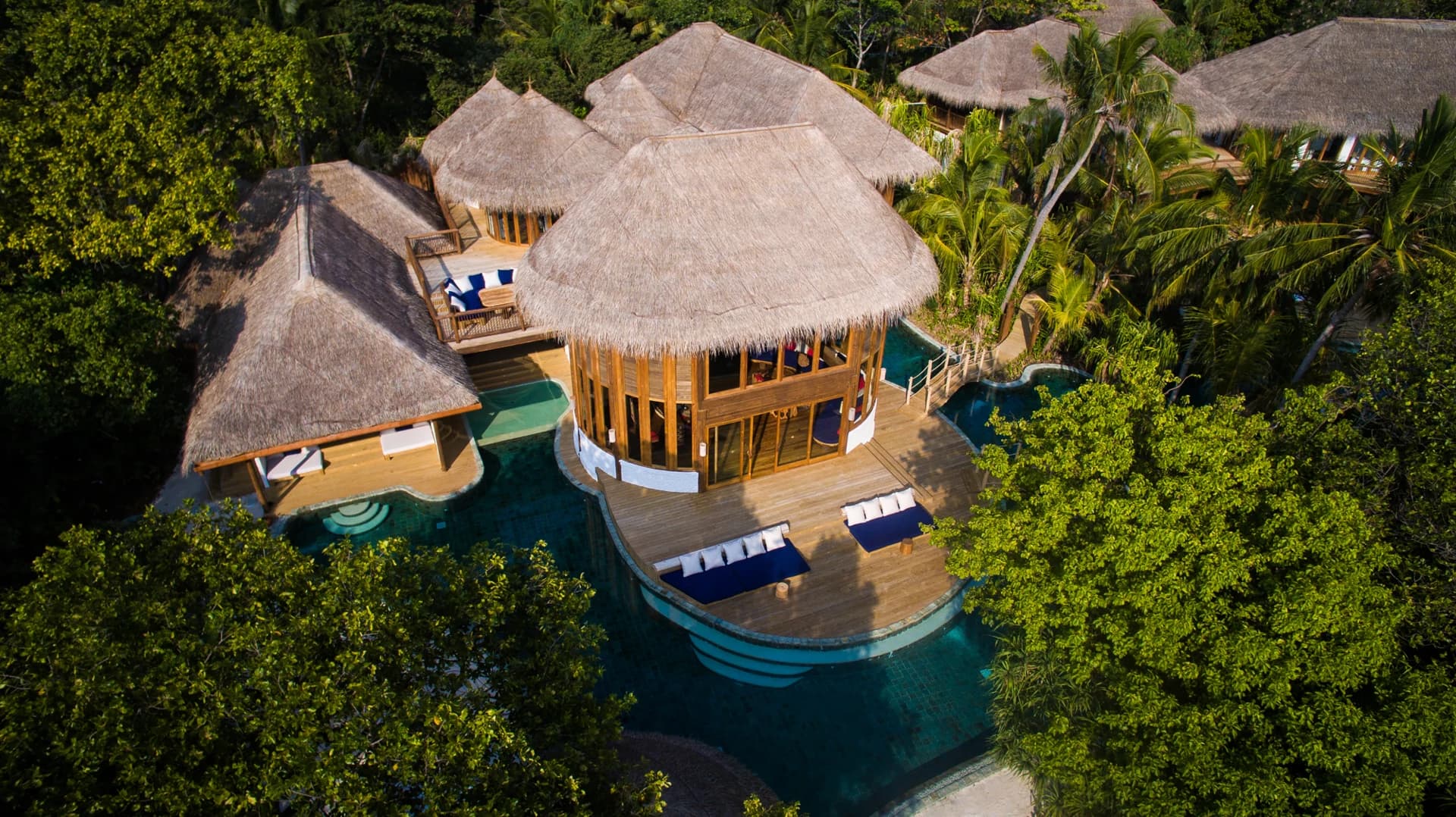 Luxury branded beach villas for sale | Soneva Fushi Maldives - photo 13