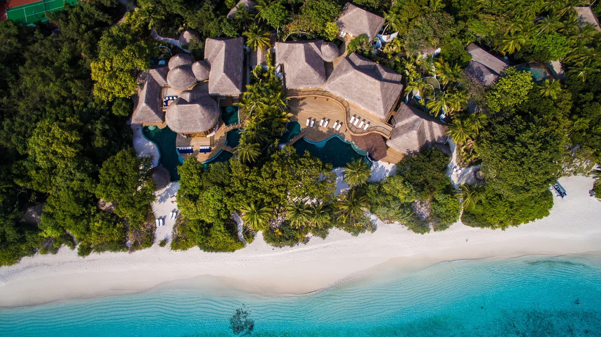 Luxury branded beach villas for sale | Soneva Fushi Maldives - photo 11