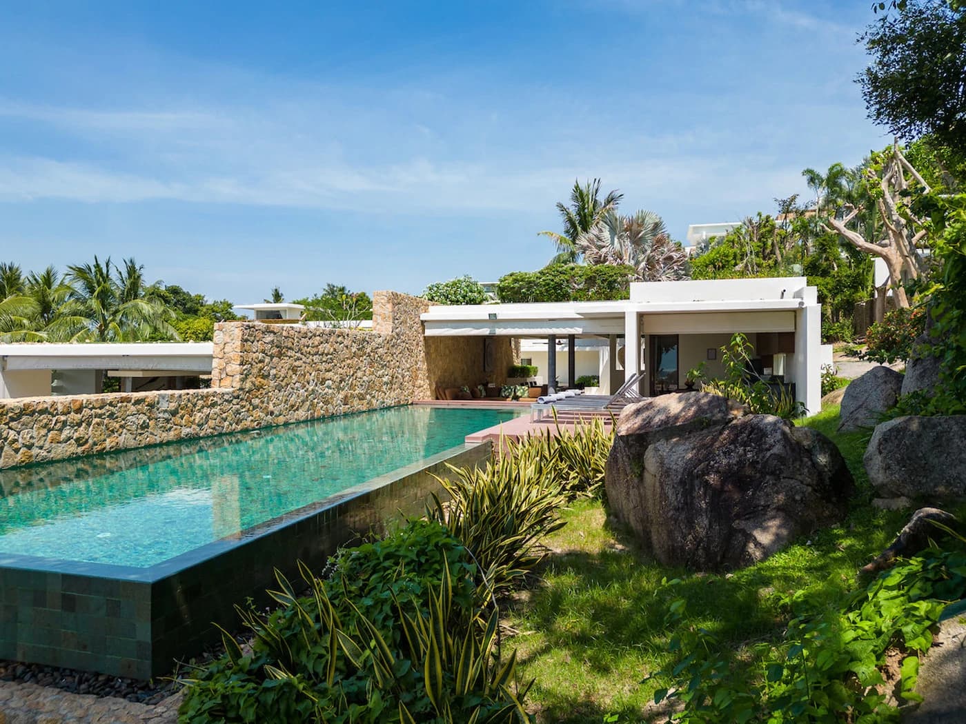 Luxury 3-8 bed resort villas for sale at Samujana Koh Samui, Thailand - photo 31
