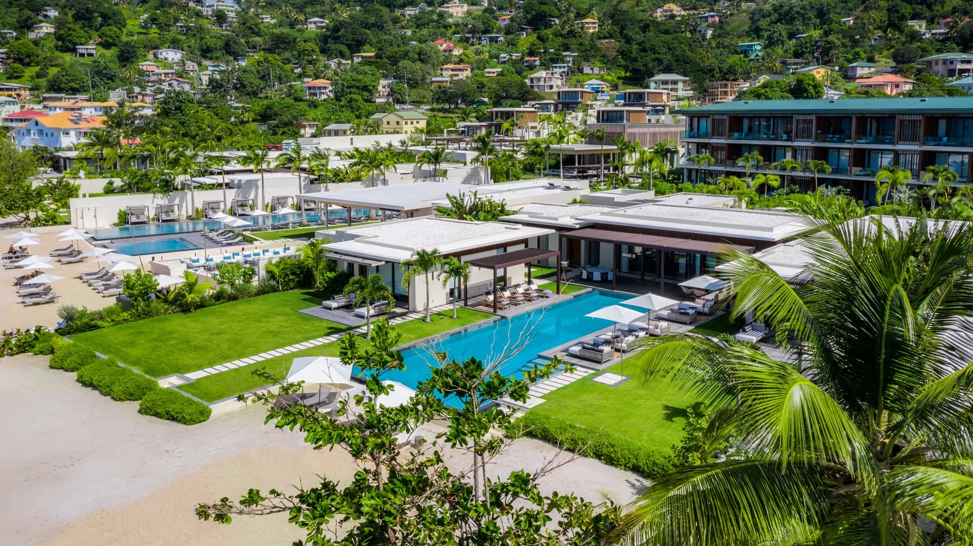 5 star beach and hillside villas for sale at Silversands Grenada, 3-4 Beds - photo 2