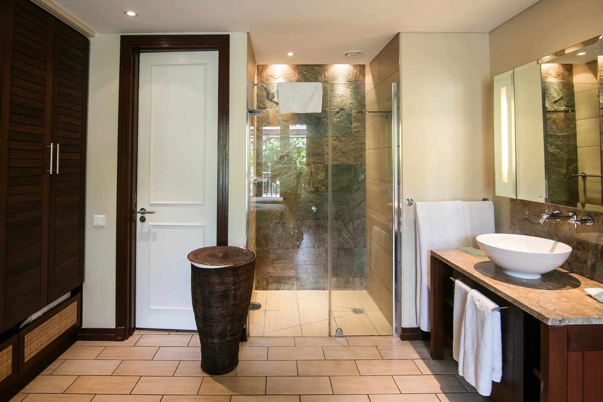 Hibiscus - 2 Bed Apartment for sale at Eden Island, Seychelles - photo 18