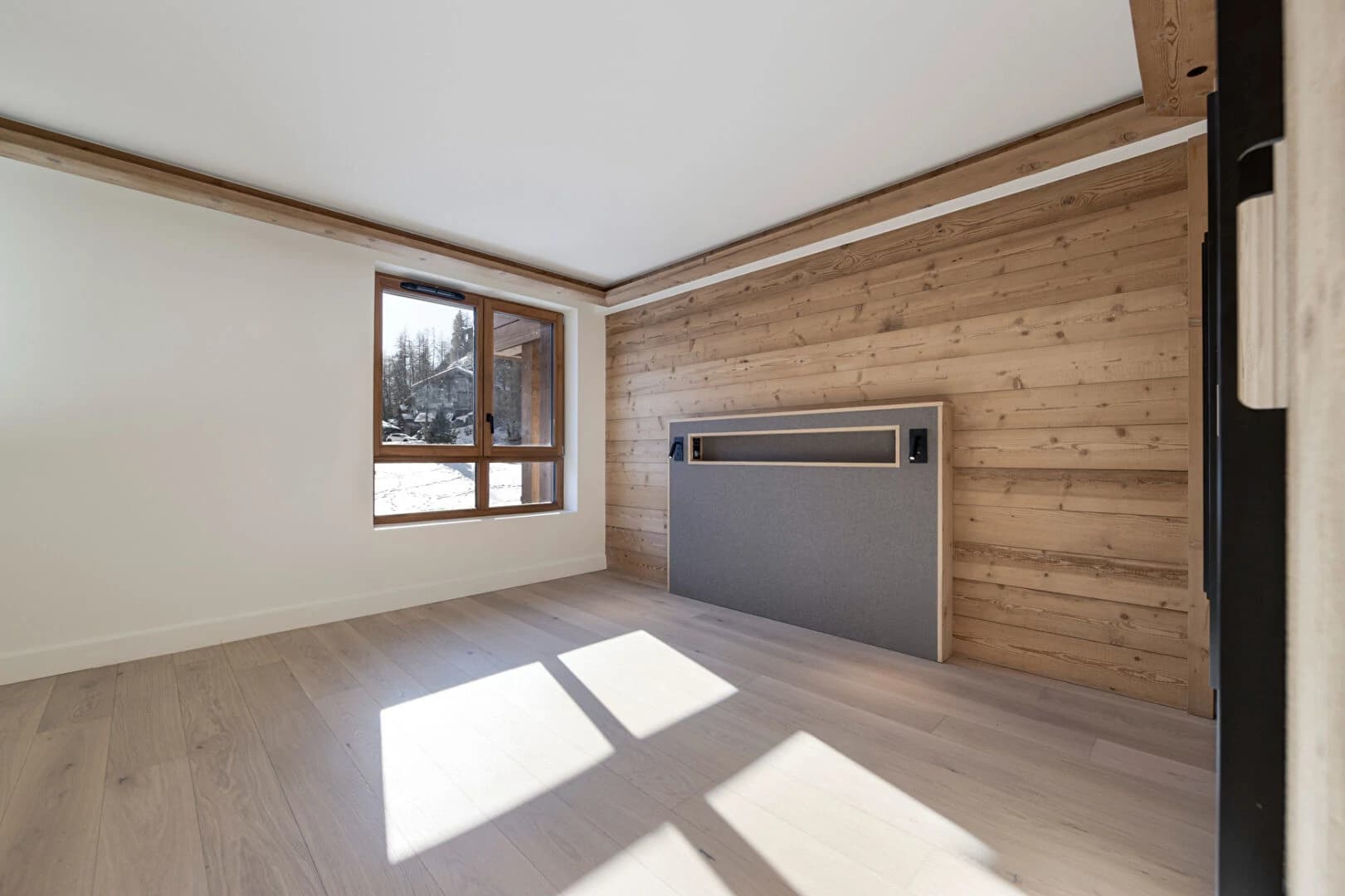 A 3-bed duplex for sale in Val d’Isere ski resort, France - photo 9