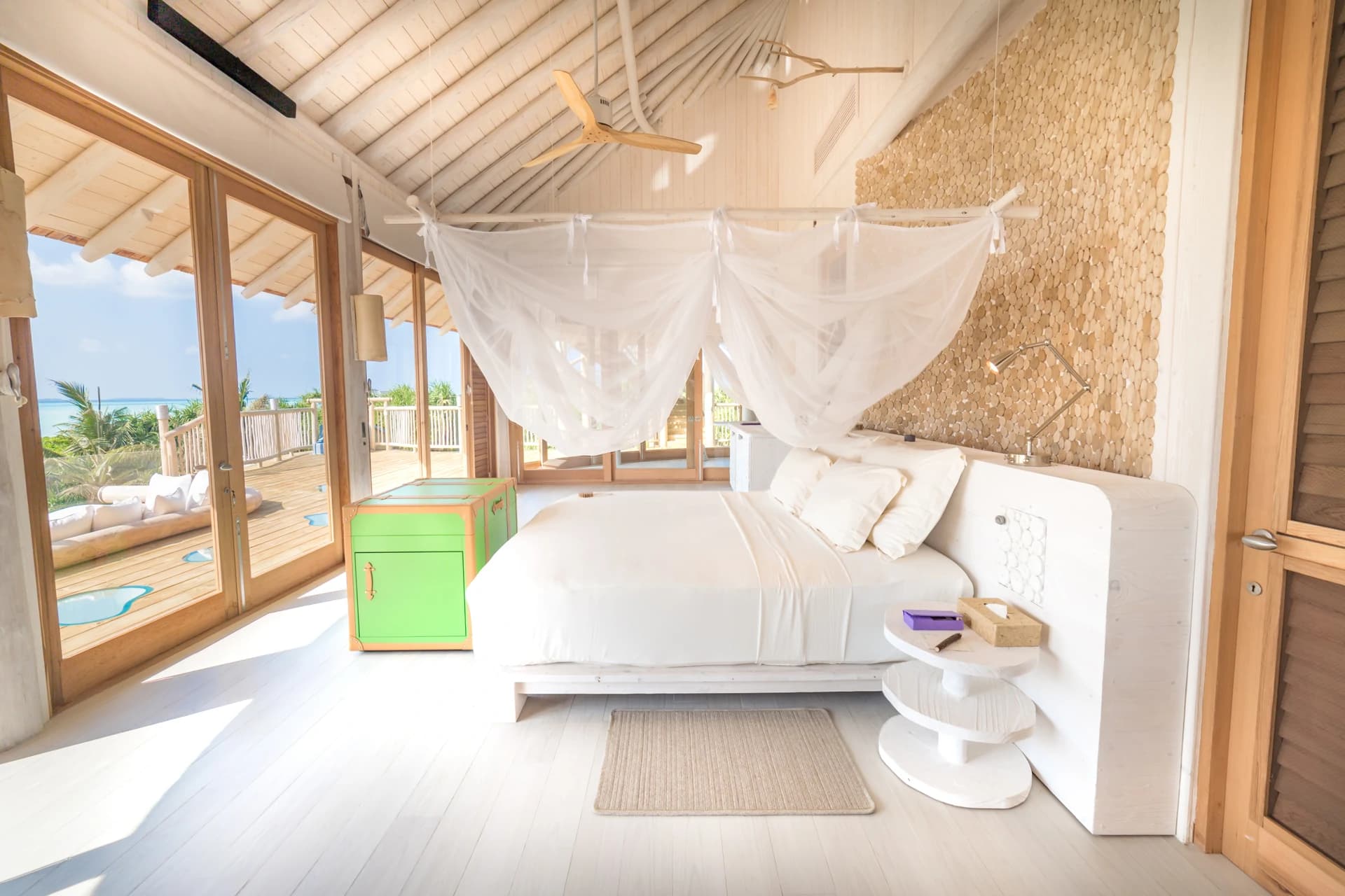 Luxury Maldives beach & over water villas for sale | Soneva Jani - photo 10