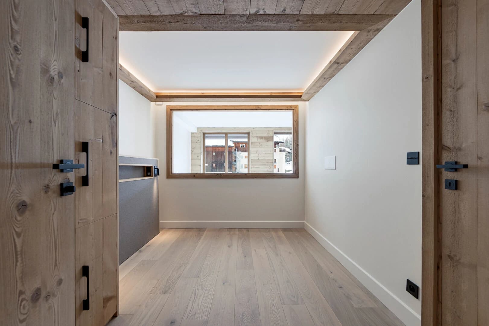 A 3-bed duplex for sale in Val d’Isere ski resort, France - photo 11