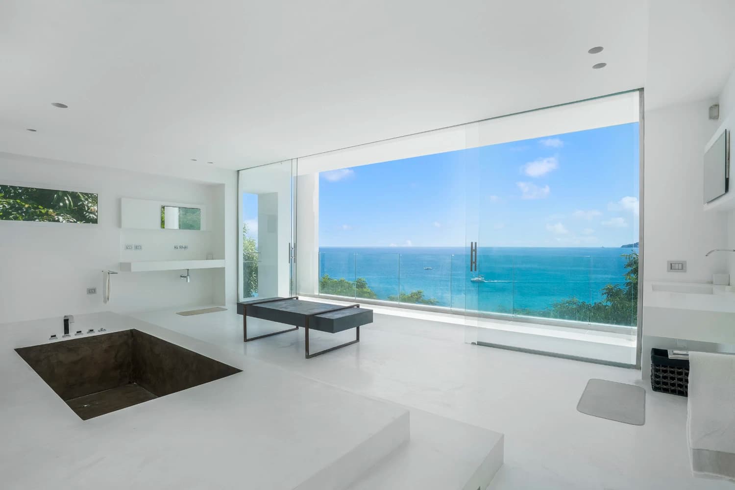 Architectural modernist beachfront villa for sale in Mahé, Seychelles - photo 2