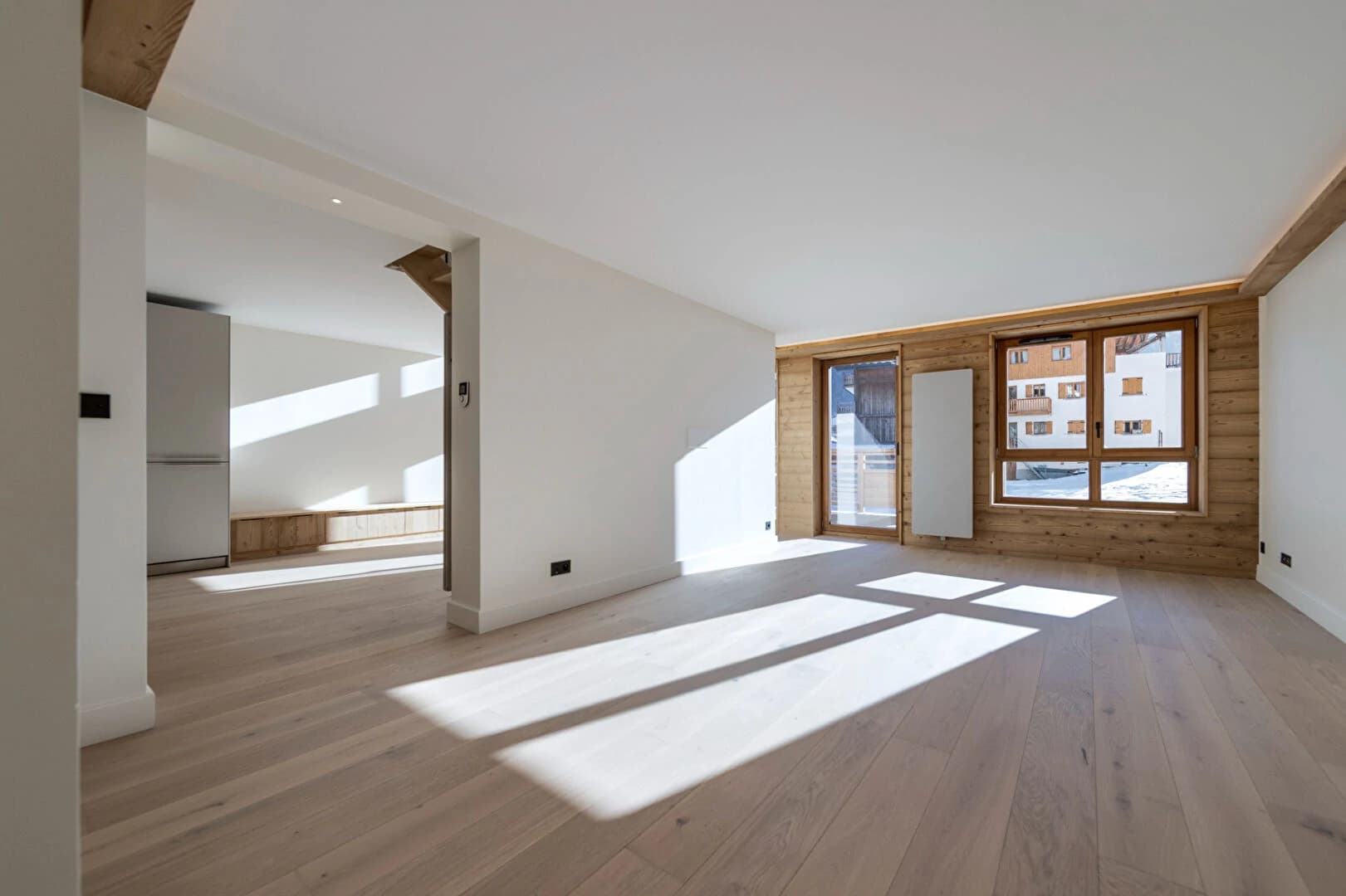A 3-bed duplex for sale in Val d’Isere ski resort, France - photo 2