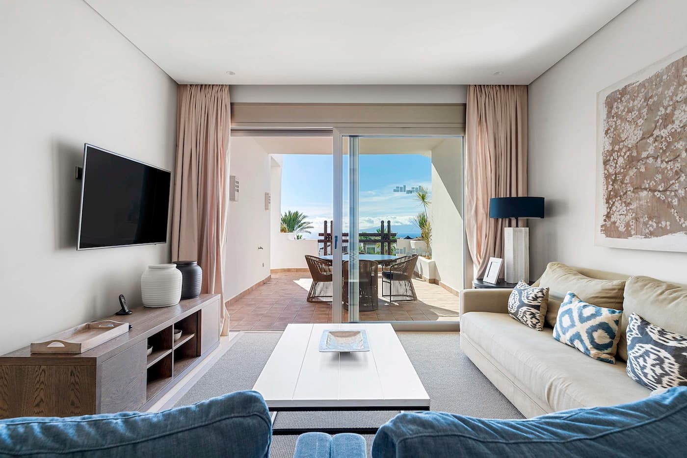 2 Bed Apartment Resale - Las Terrazas in Abama Resort, Tenerife - photo 2