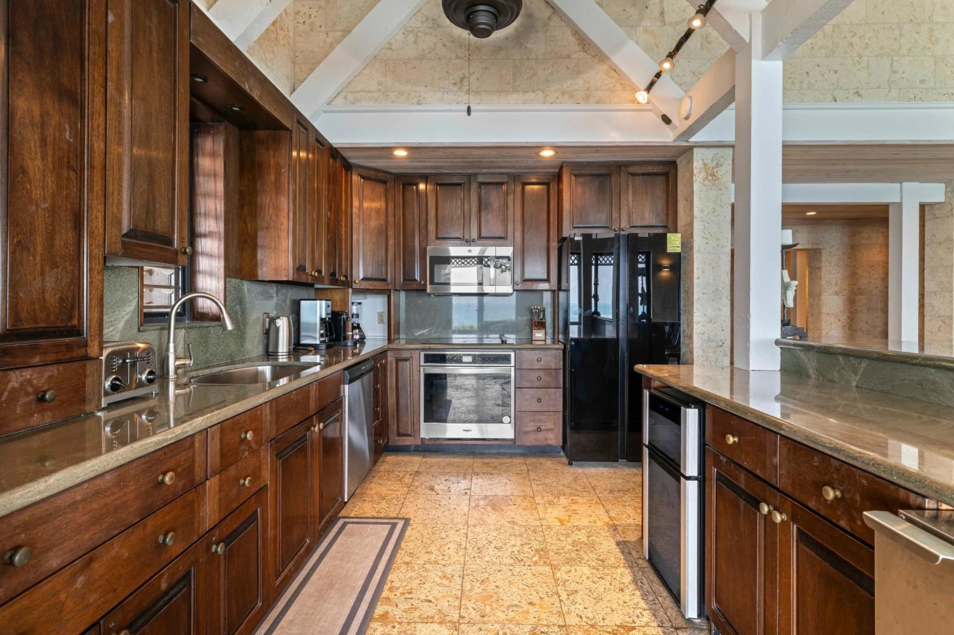 VILLA SEACLIFF: CHALK SOUND - photo 20