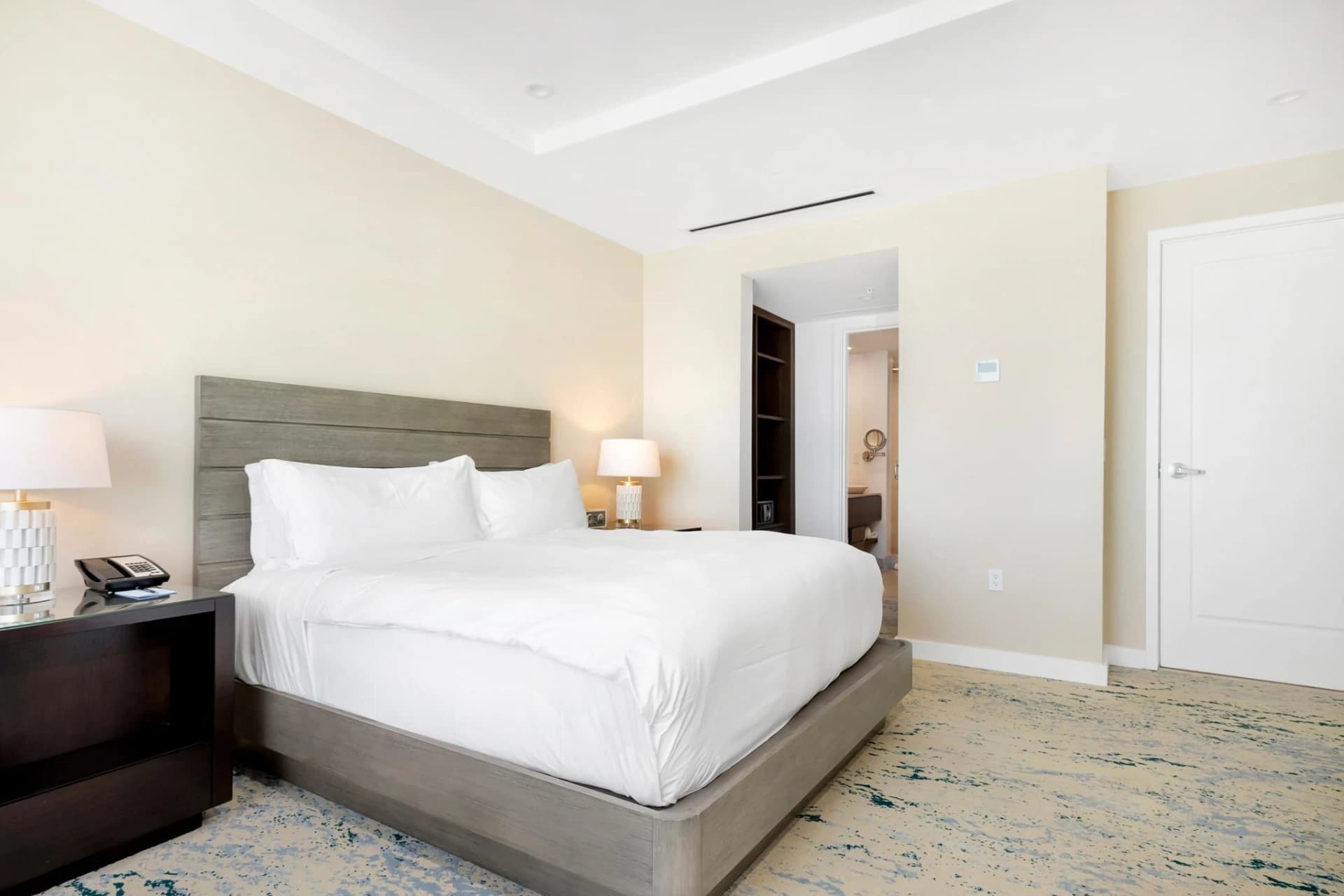UNIT 1040 (4A) RITZ CARLTON 3BR/4BA/DEN/LAUNDRY - photo 21