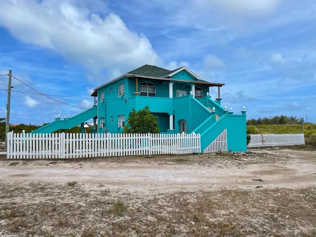 TROPICAL PALMS DUPLEX