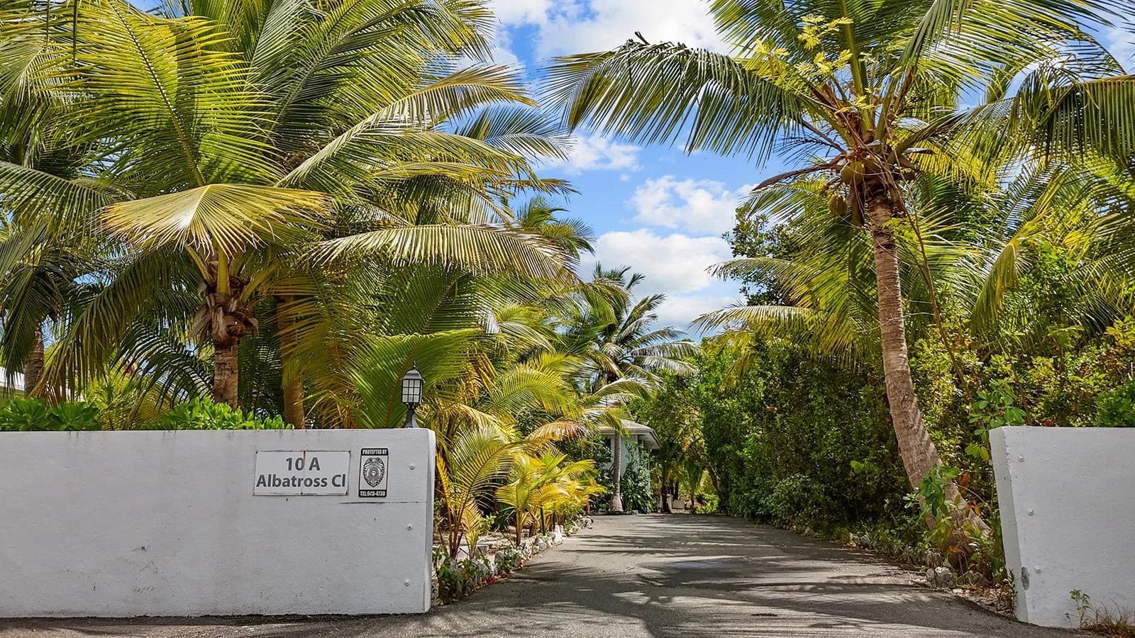 Perfect Leeward Turnkey Property