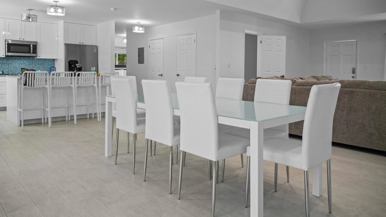Perfect Leeward Turnkey Property - photo 6