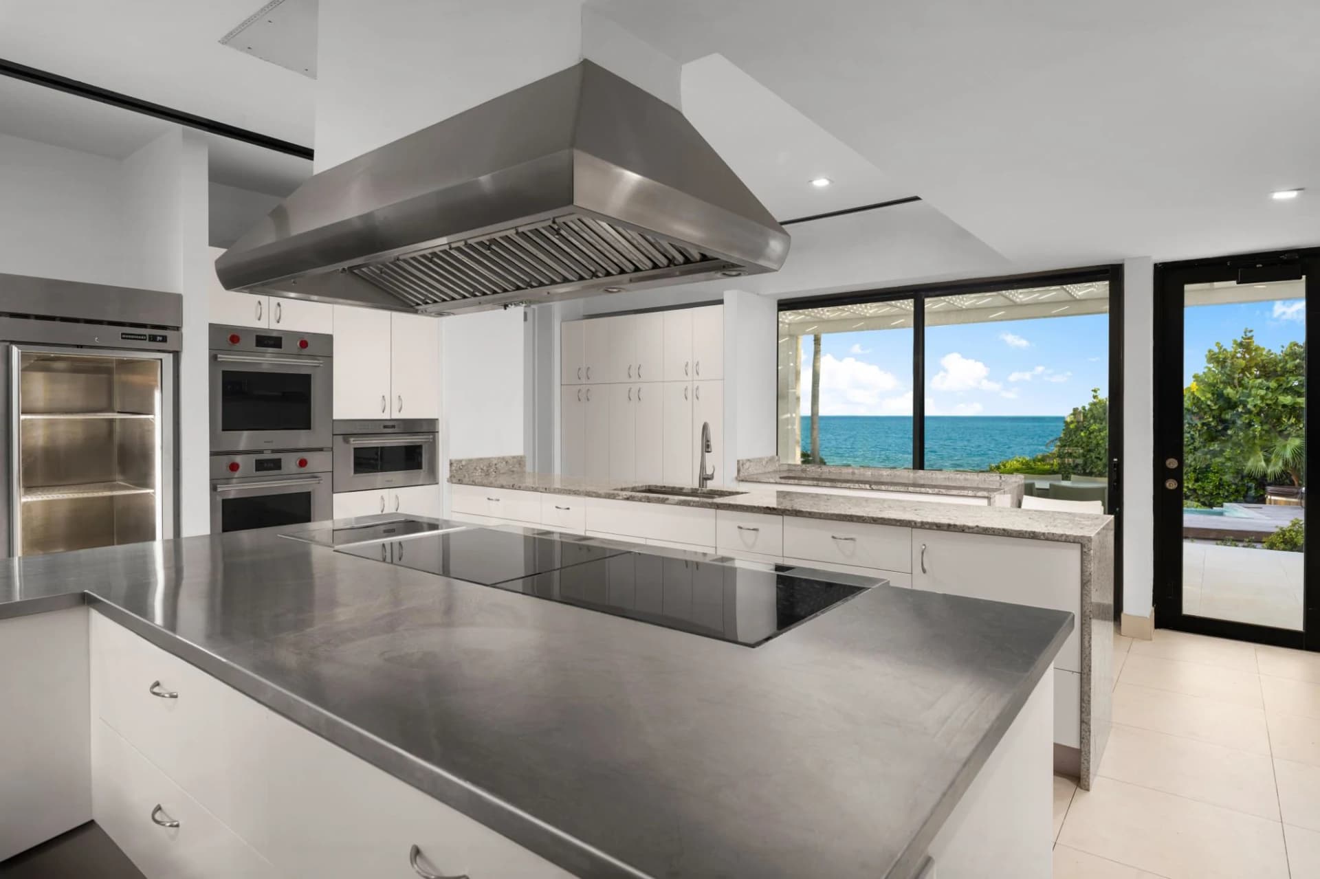 Triton Luxury Villa - photo 11