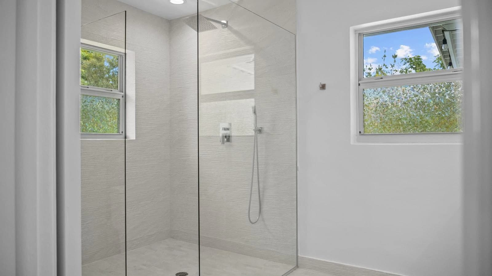 Perfect Leeward Turnkey Property - photo 16