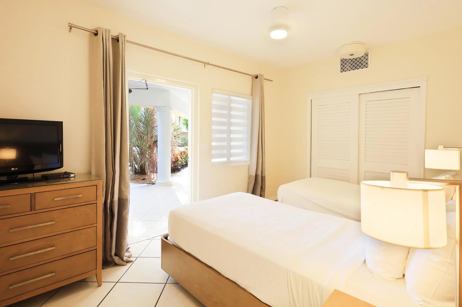 3115 - The Sands At Grace Bay - photo 23