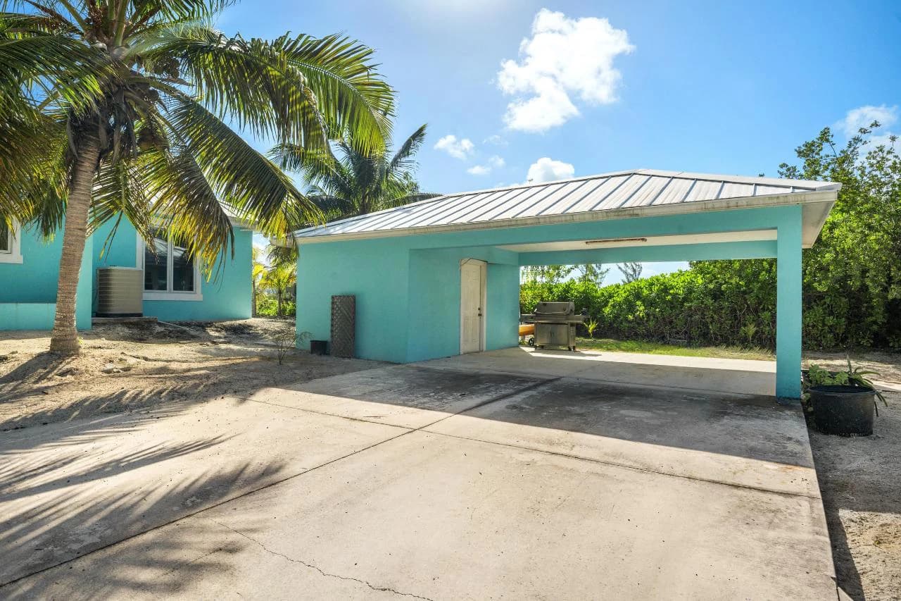 North Caicos Yacht Club Canal House - photo 14