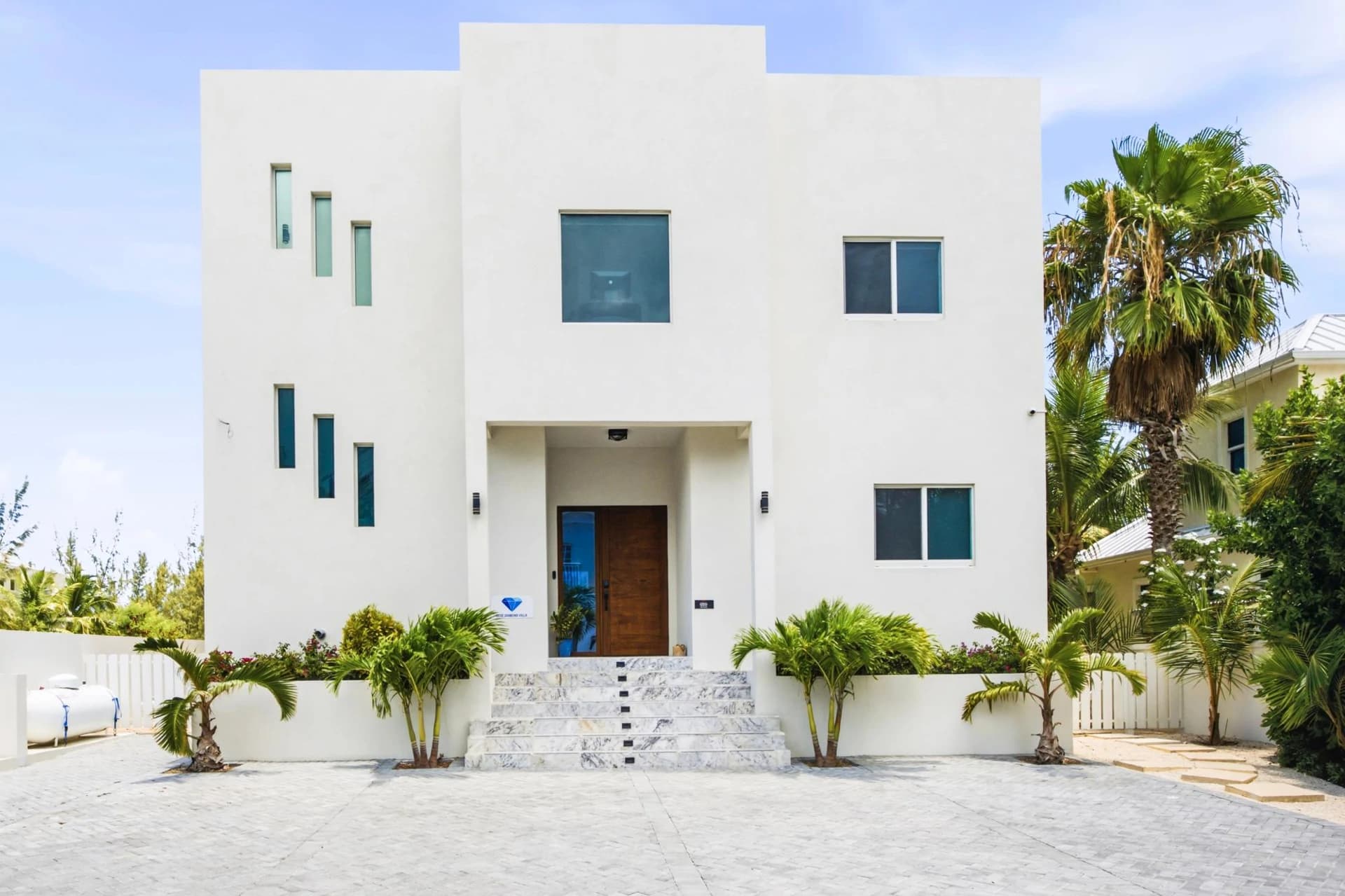 Blue Diamond Villa - photo 2
