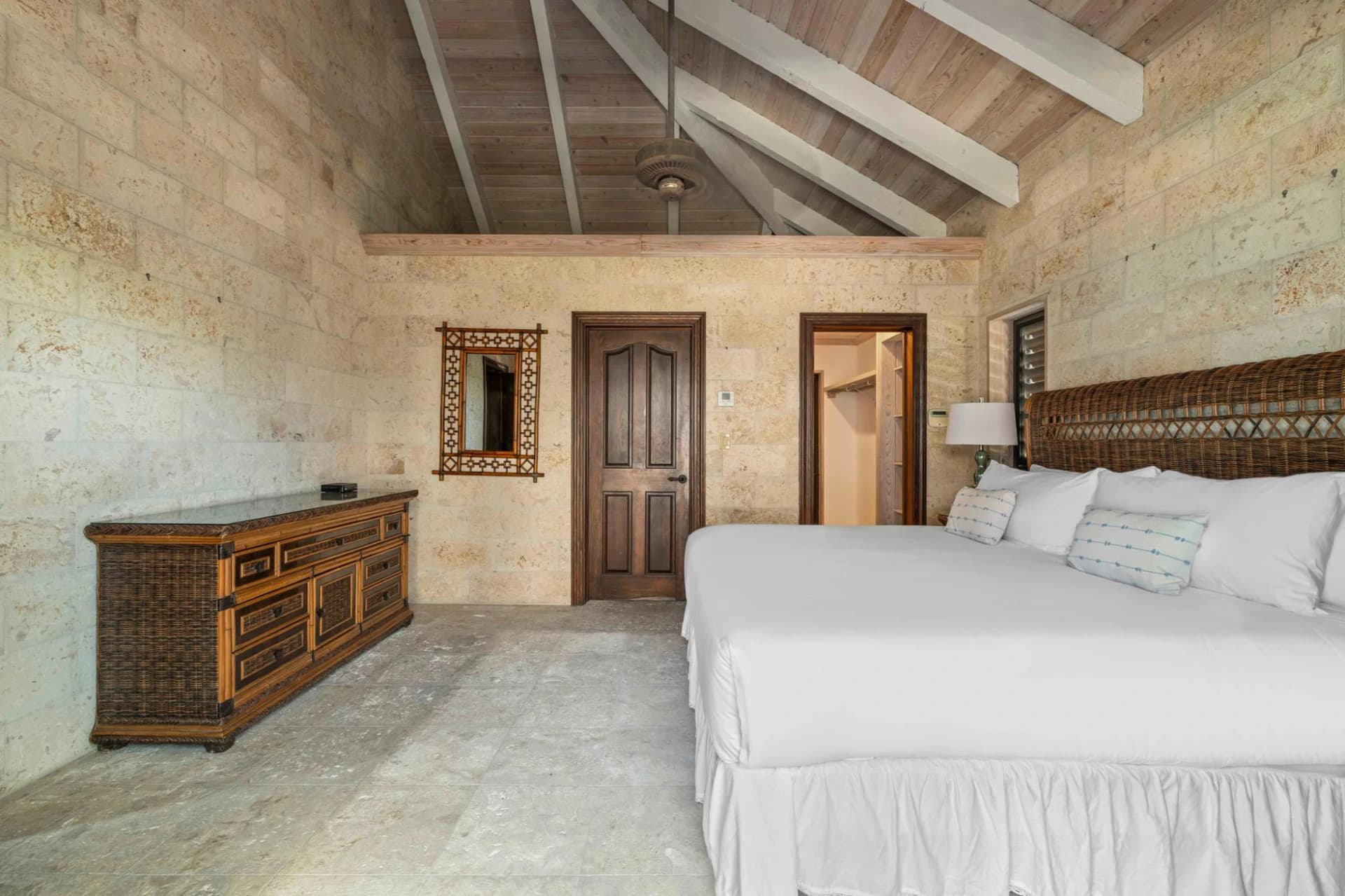 VILLA SEACLIFF: CHALK SOUND - photo 17