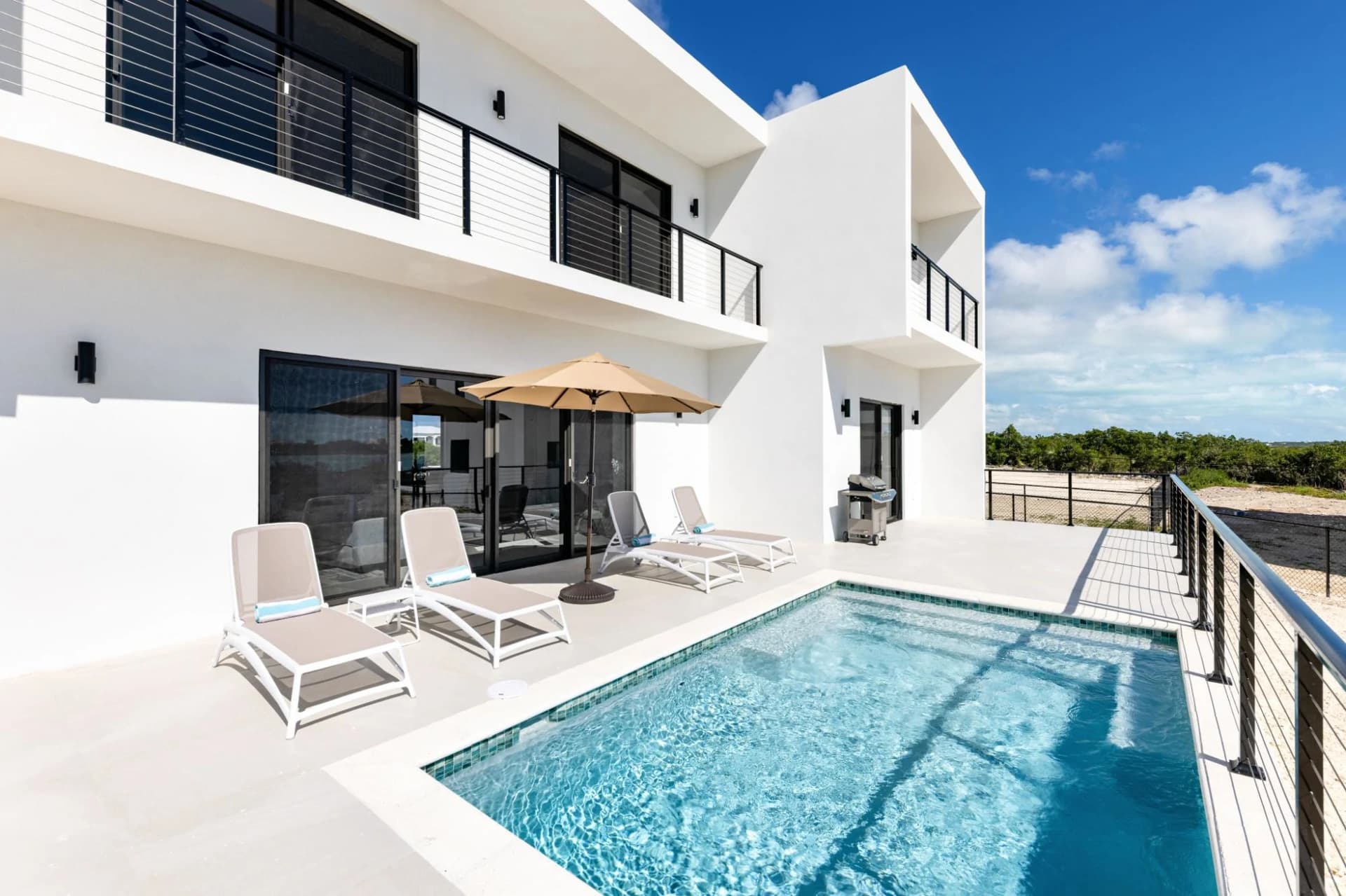 2 Lakeview Villas
