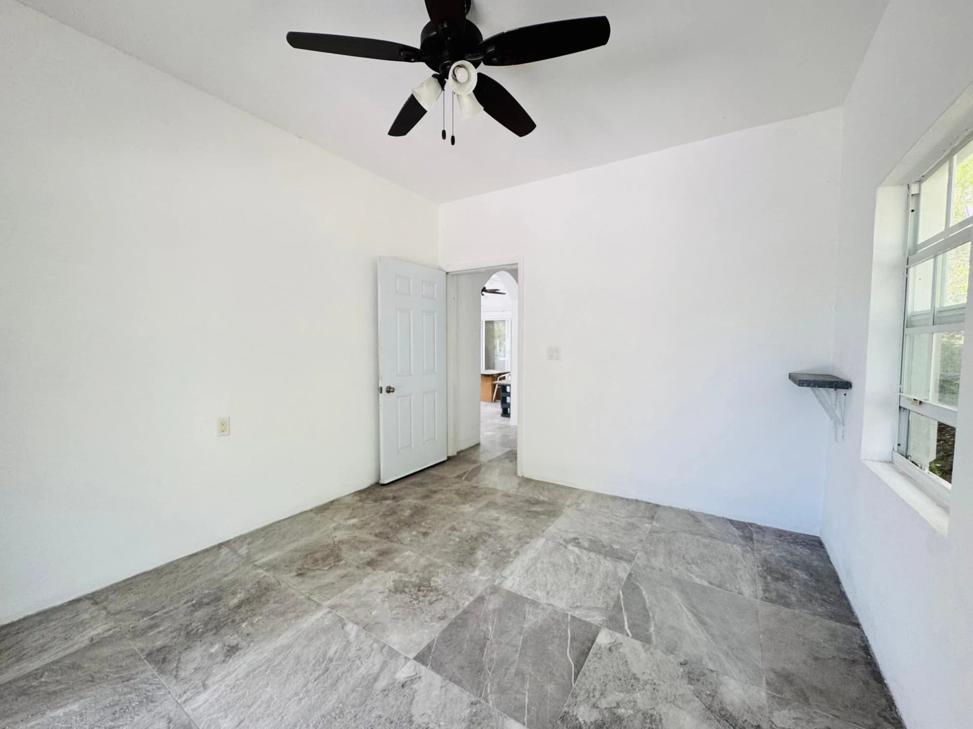 Marshalltown Cottage 2 - photo 14