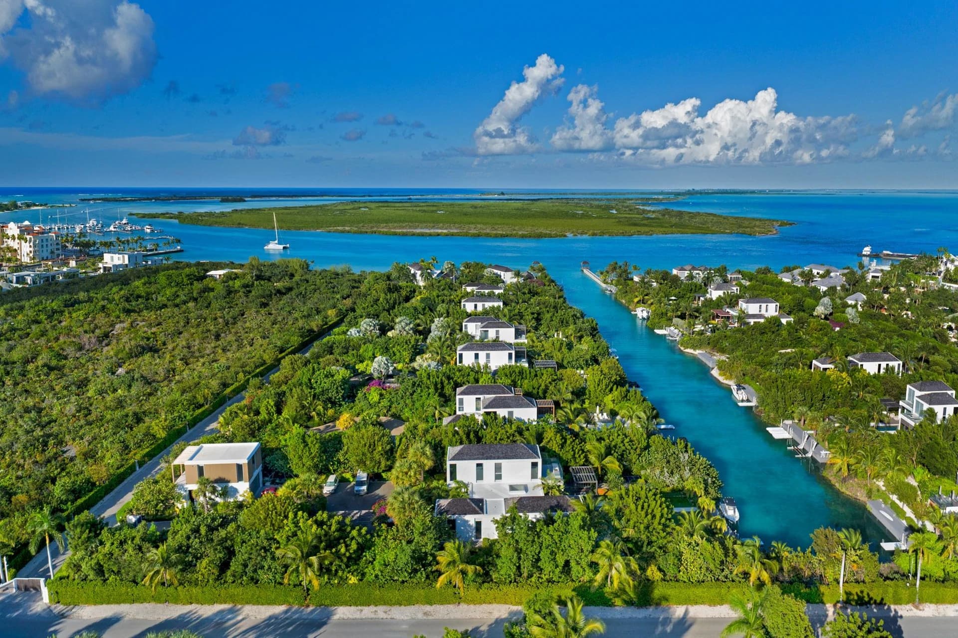 Villa 8 - Blue Cay Estate Canal Front - photo 30