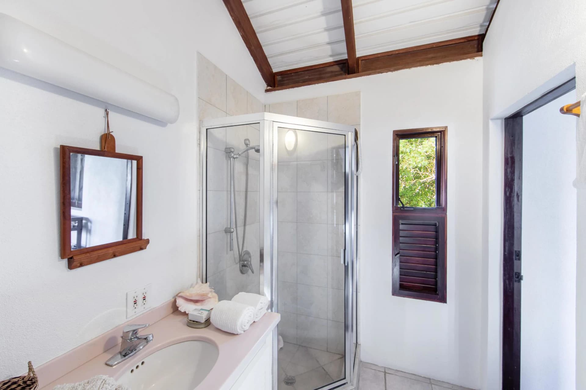 Water's Edge Villa - photo 10