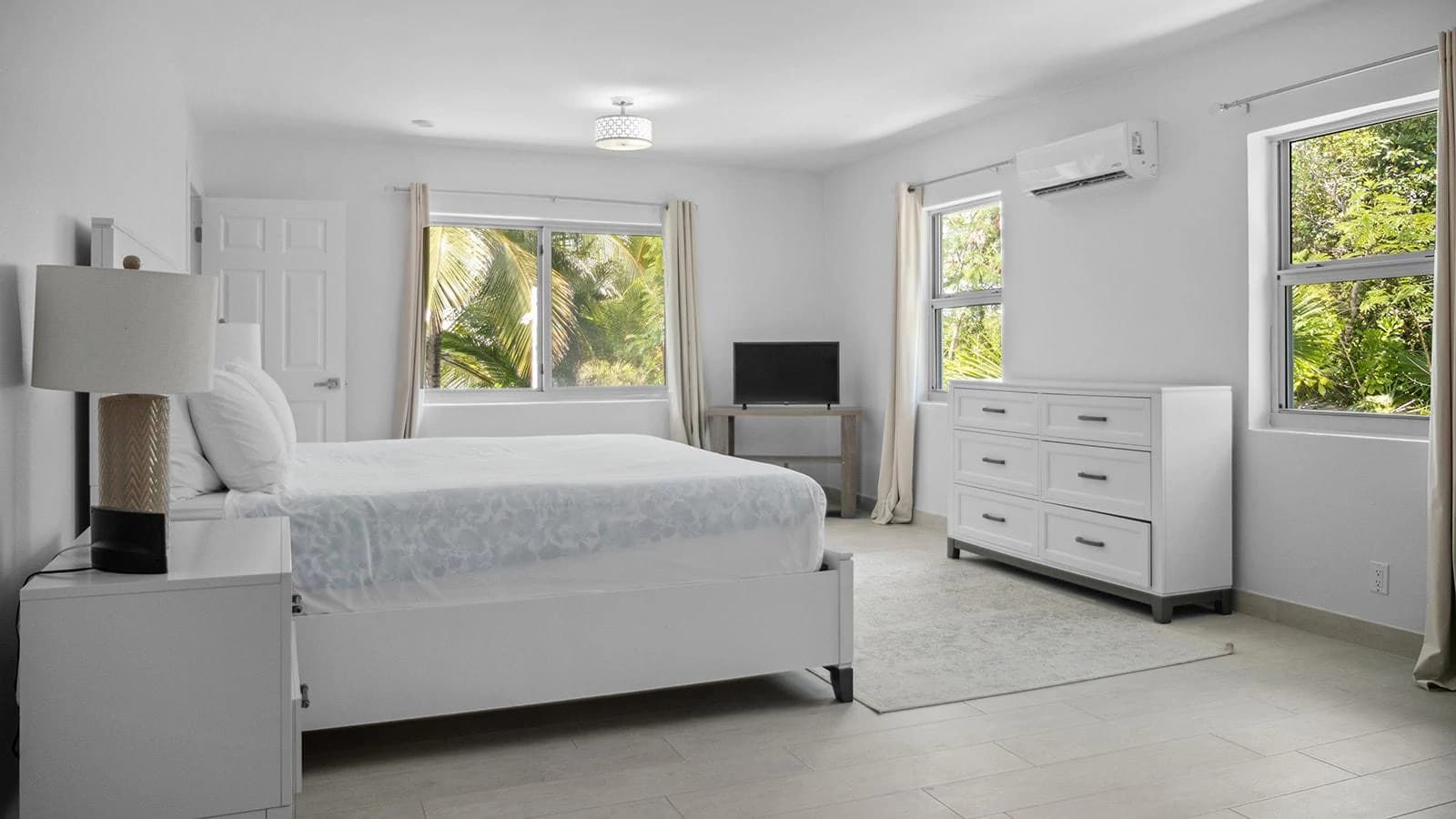 Perfect Leeward Turnkey Property - photo 13