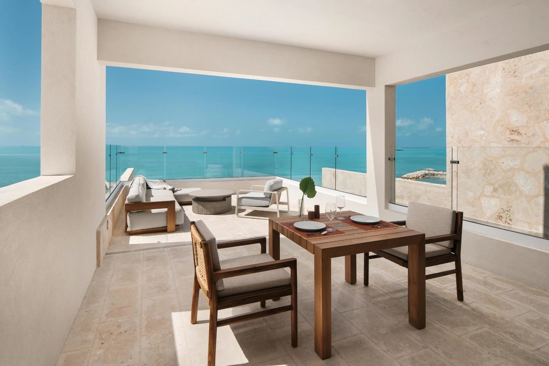 B7 - The Strand Turks & Caicos