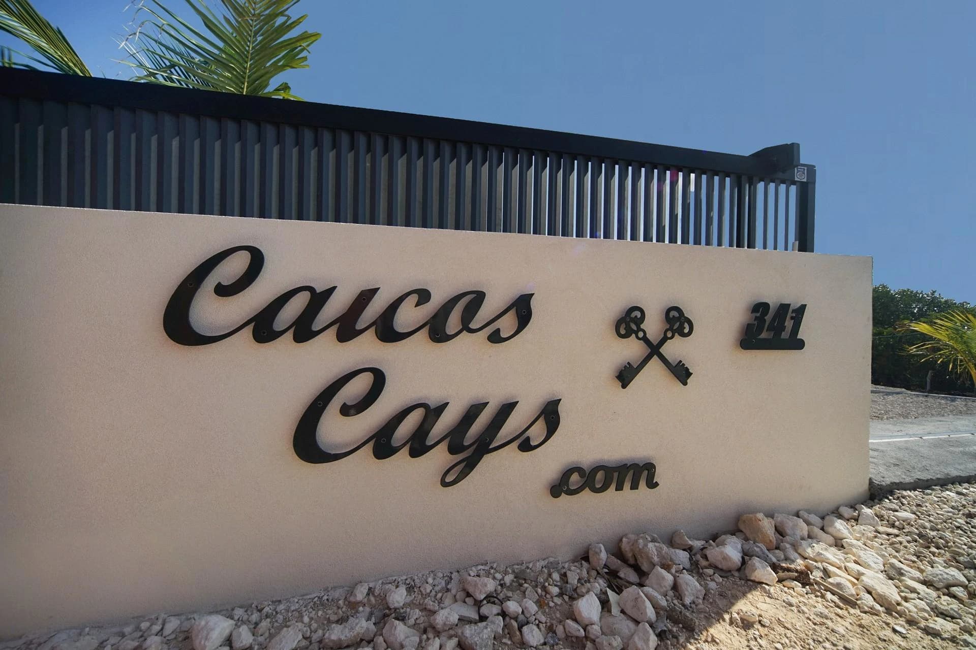 Caicos Cays, 341 Chalk Sound Drive - photo 2