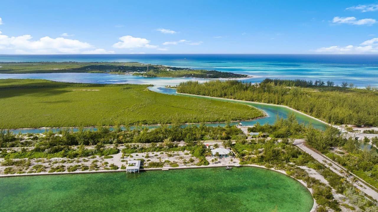 North Caicos Yacht Club Canal House - photo 19