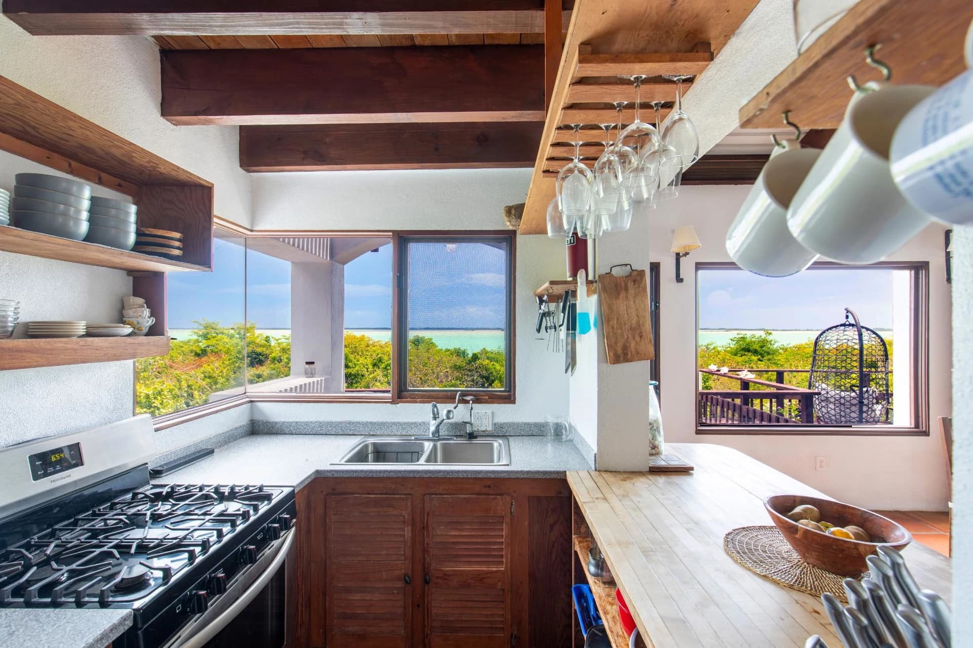 Water's Edge Villa - photo 4