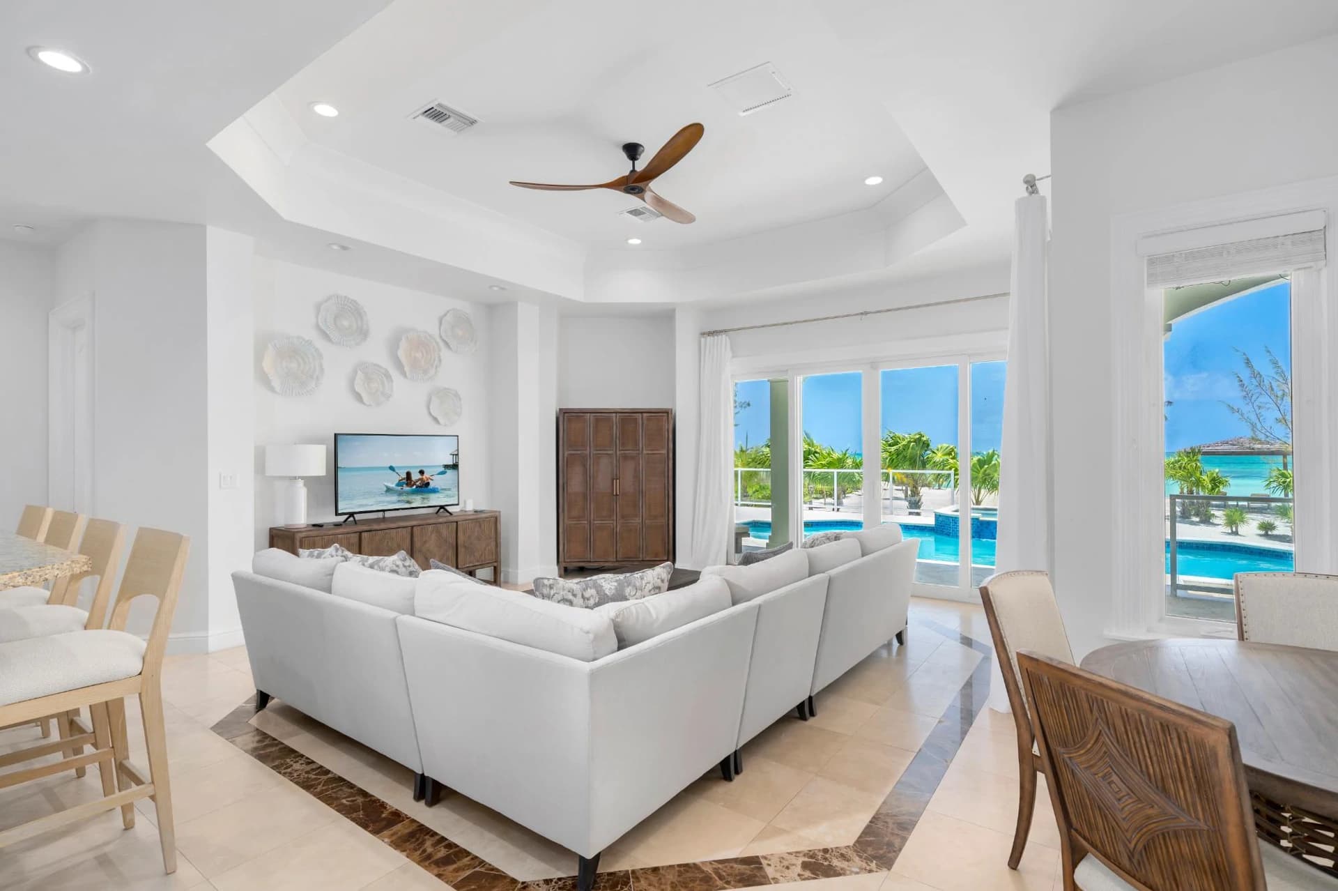 Villa Cecilia Beachfront Pumpkin Bluff - photo 17