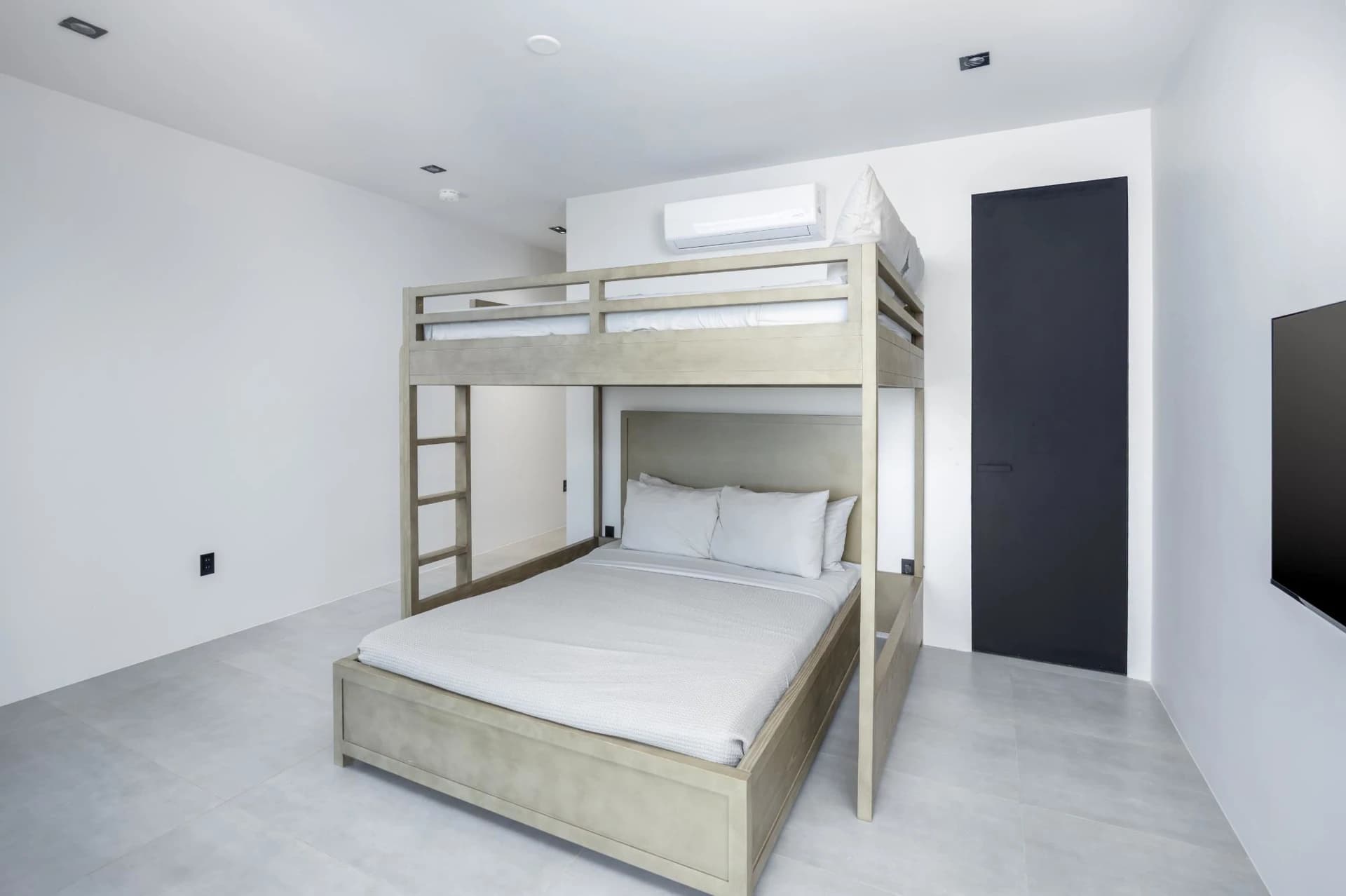 Onyx West - photo 17