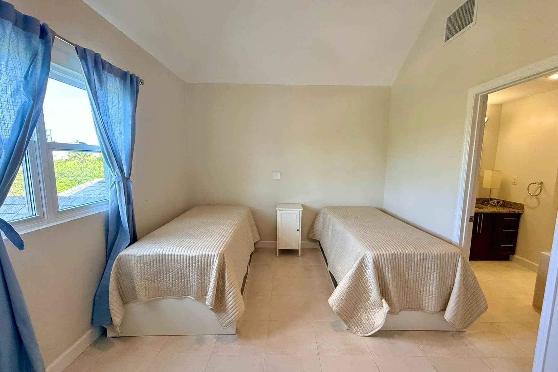 #6 Seaflowers Townhome - photo 7