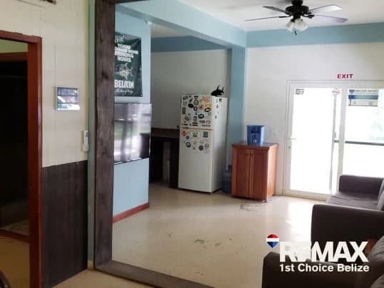 Riverfront Residence in Sittee River - photo 8