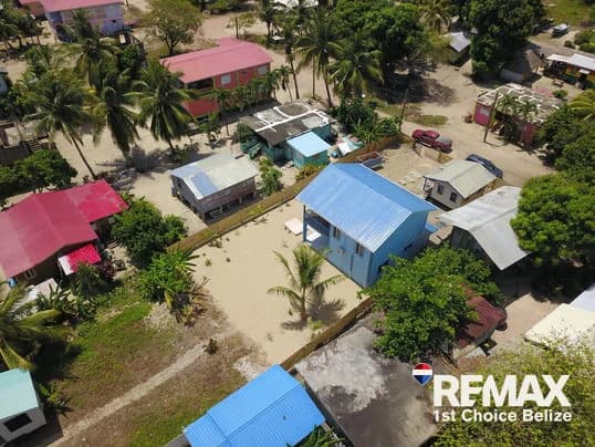 Tropical Sea View 3-Bedroom Home in the Heart of Hopkins - photo 17