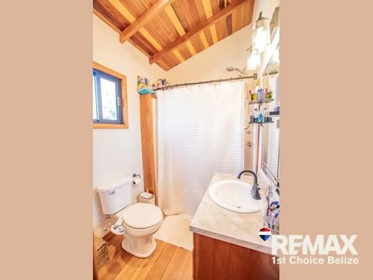 Turnkey Tropical Retreat, Caribbean Way - photo 12