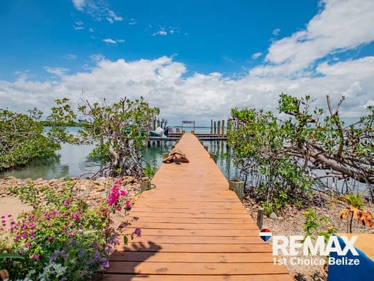 Ground Floor Waterfront Condo, Sunset Point, Placencia - photo 24