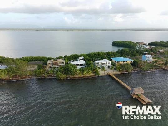 Beachfront Home in Plantation, Placencia - photo 4