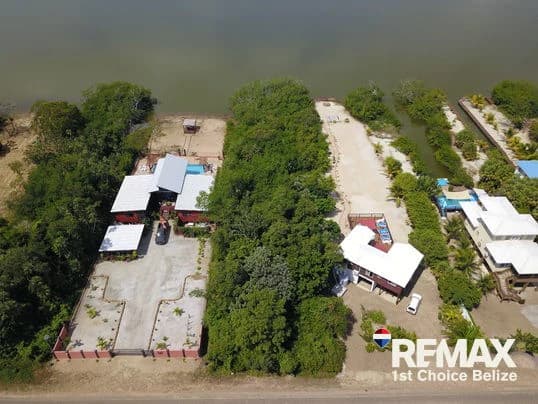 Lagoon Lot with Option to Purchase Adjacent Seafront Home - photo 1