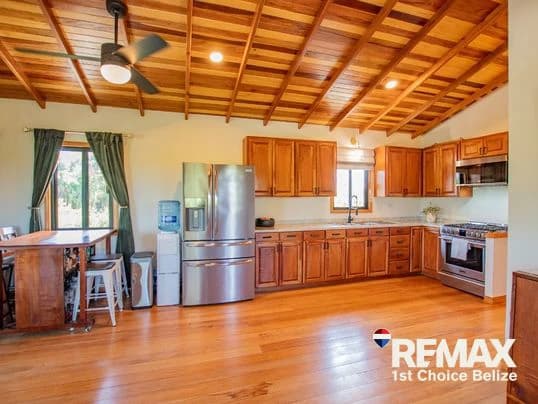 Turnkey Tropical Retreat, Caribbean Way - photo 7