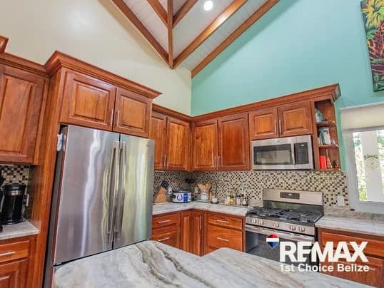 Luxurious 2-Bedroom Home in a Private Gated Community, Red Rock - photo 4