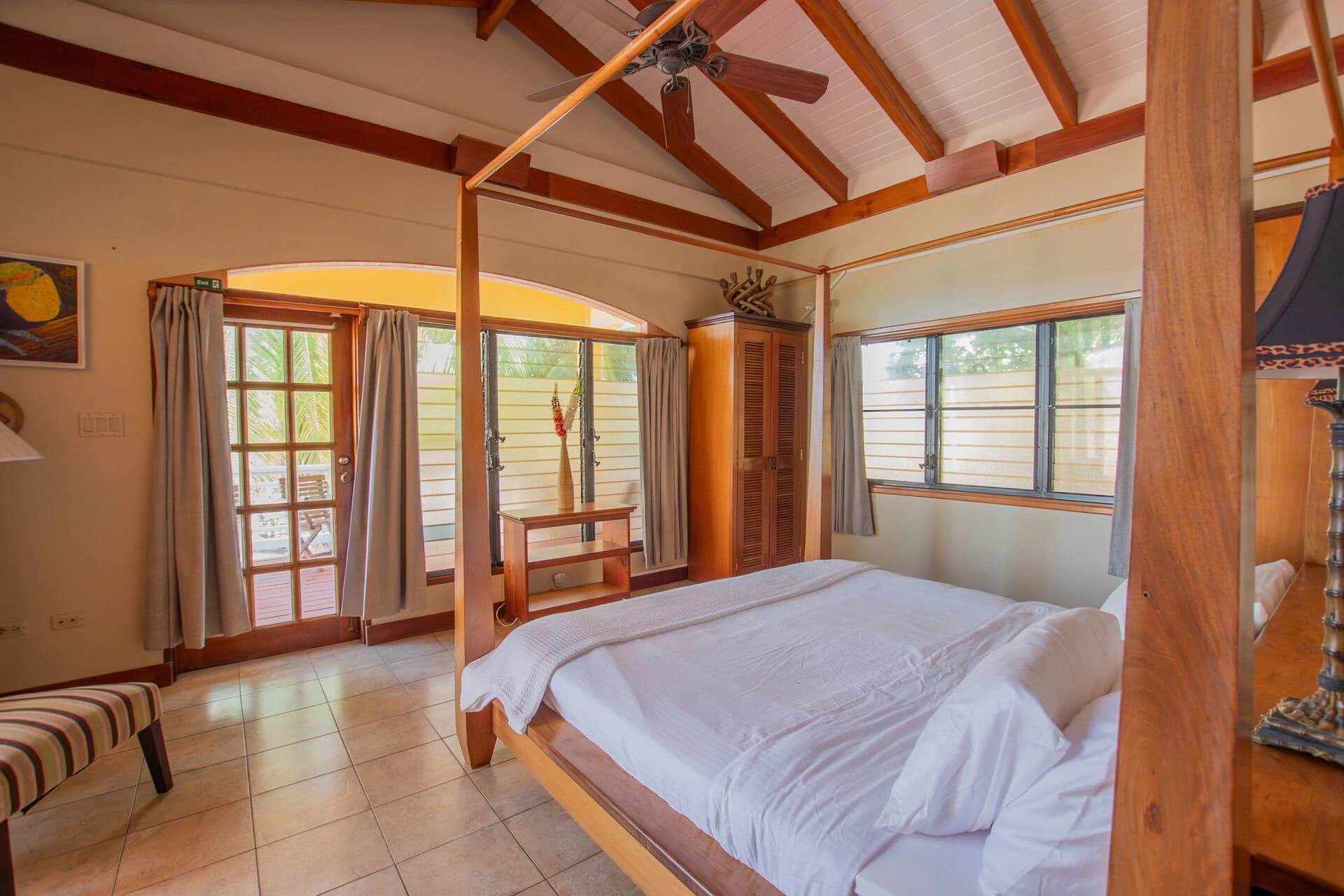 Casa Del Sol, Beachfront Villa with Infinity Pool in Placencia Village - photo 7
