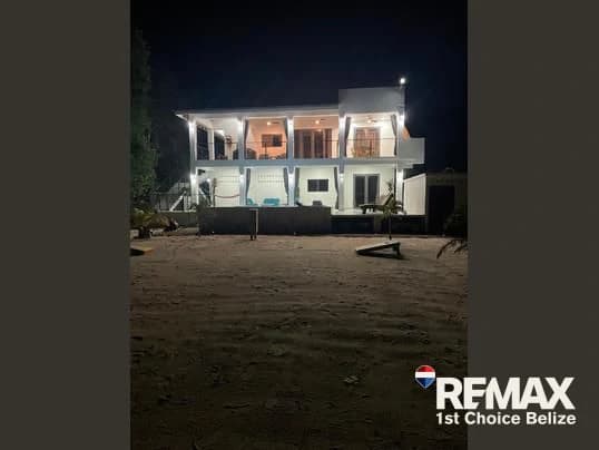 New Beach Front Home, Ready for Rental - photo 30